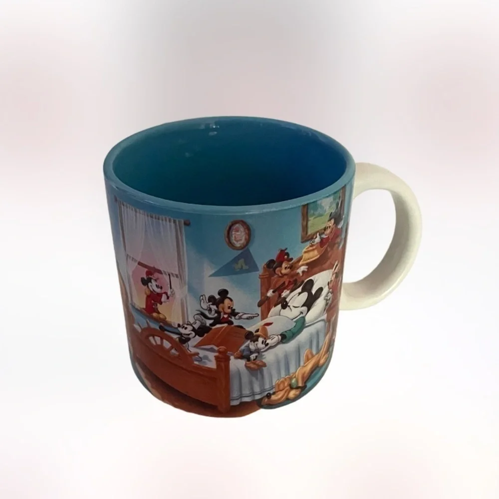 MICKEY MOUSE THROUGH THE YEARS 90’s Vintage coffee cup tea mug retired 12 oz